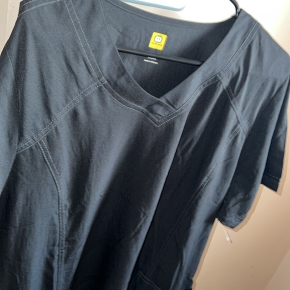 Wonder Wink black plus size stretchy Scrub Top Sz 2X - Picture 9 of 14